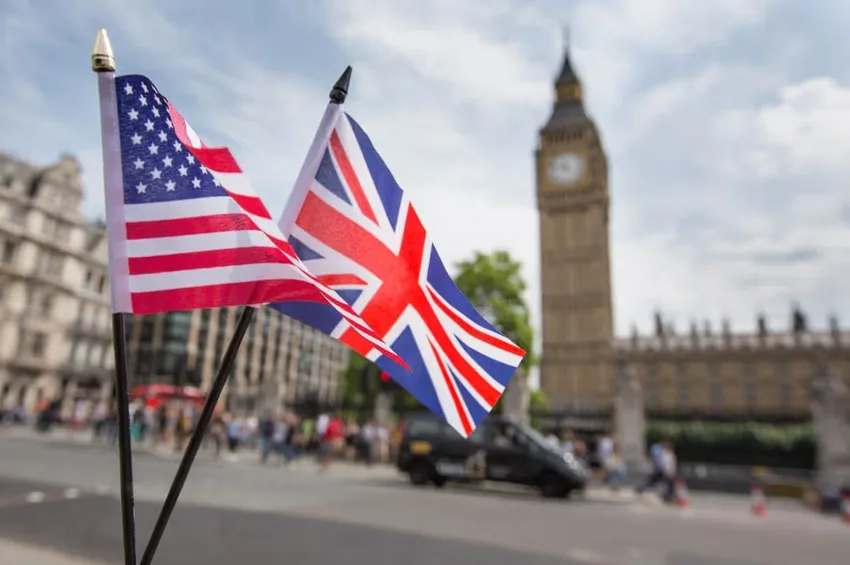 Freight Forwarding to the USA from the UK: Air Freight, Sea Freight & Customs Guide