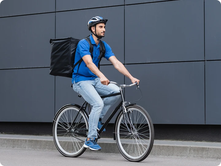 Odda Delivery Cyclist Courier